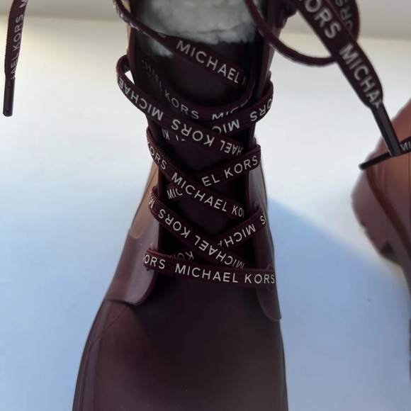 MICHAEL KORS MONTAIGNE PVC RAIN BOOTS LOGO SHOE LACE SIZE 7 - Picture 3 of 6